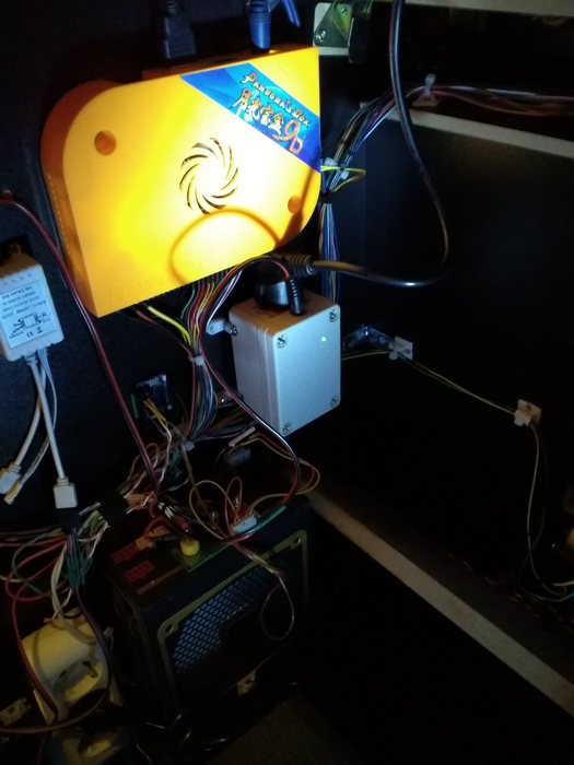 arcade_redesigning_an_arcade_cabinet_power_inverter_container_mounted.png