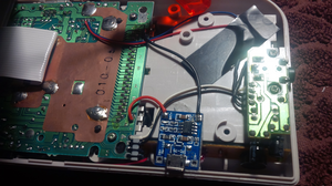 hardware_gameboy_dmg_usb_charger_09.png