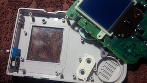 hardware_gameboy_dmg_variable_oscillator_02.png