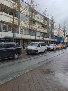 lgihty_van_same_place.png